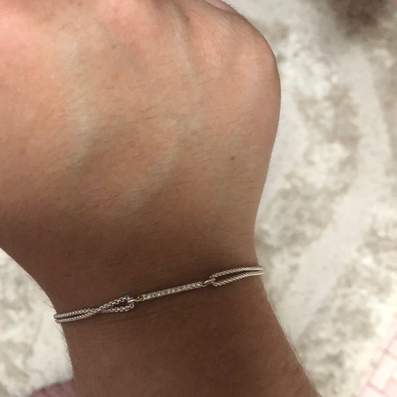 Wrist bracket - Picture 1 of 2